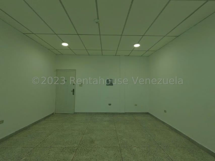 Comercial (Oficina) en Alquiler en Centro, Lara - 11