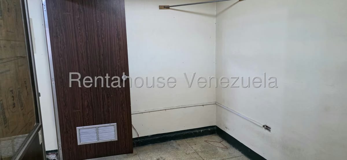 Comercial (Local Comercial) en Alquiler en Las Acacias, Distrito Metropolitano - 21