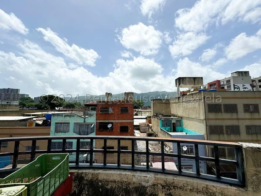 Comercial (Edificio) en Venta en Catia, Distrito Metropolitano - 37