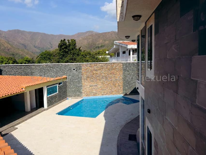 Casa (Duplex) en Venta en El Castaño, Aragua - 44