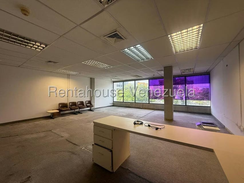 Comercial (Local Comercial) en Alquiler en El Parque, Lara - 3