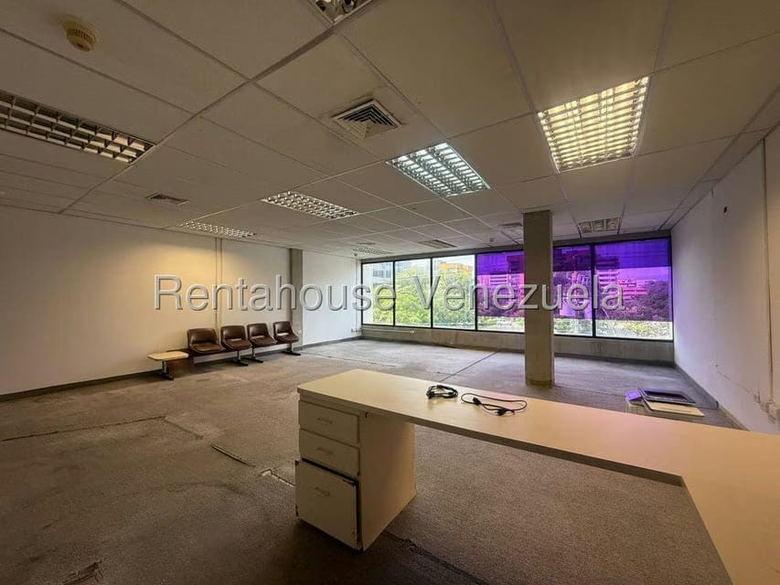 Comercial (Local Comercial) en Alquiler en El Parque, Lara - 4