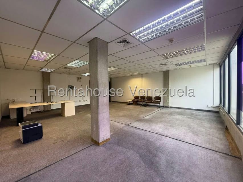 Comercial (Local Comercial) en Alquiler en El Parque, Lara - 5