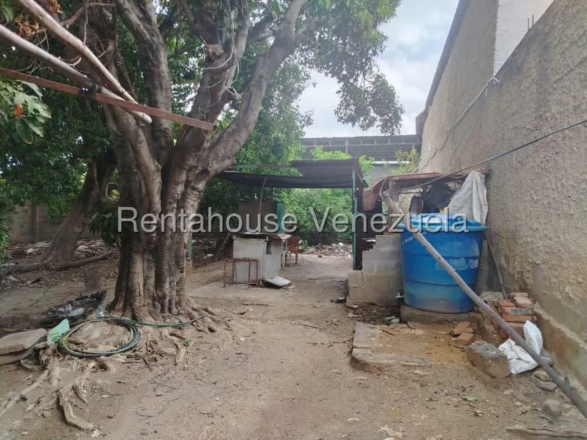 Casa (1 Nivel) en Venta en Centro, Lara - 17