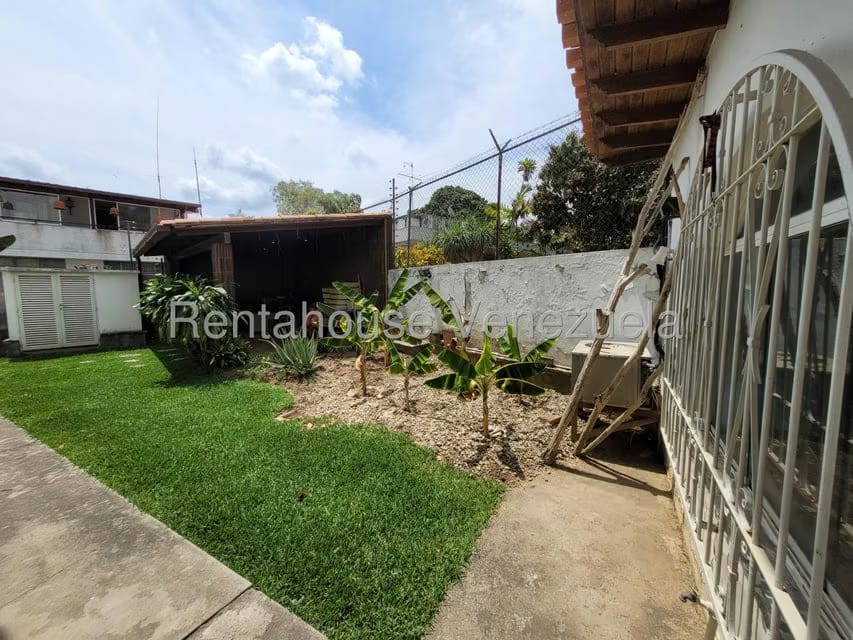 Casa (Multipes Niveles) en Venta en La Trinidad, Distrito Metropolitano - 16