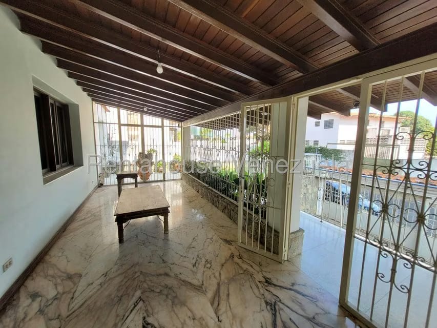 Casa (Multipes Niveles) en Venta en La Trinidad, Distrito Metropolitano - 3
