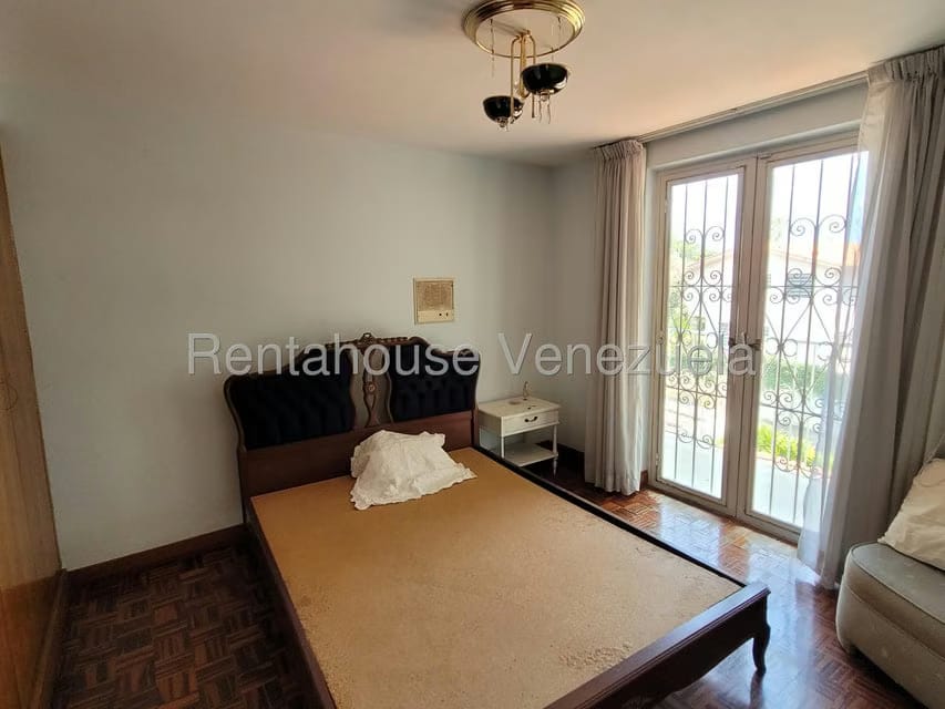 Casa (Multipes Niveles) en Venta en La Trinidad, Distrito Metropolitano - 23