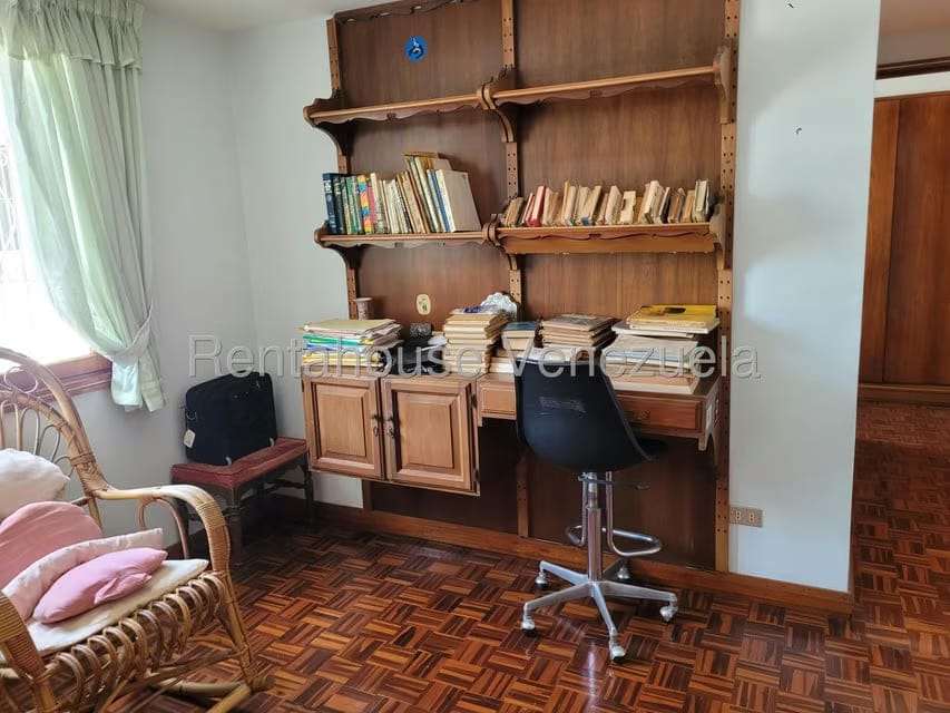Casa (Multipes Niveles) en Venta en La Trinidad, Distrito Metropolitano - 24