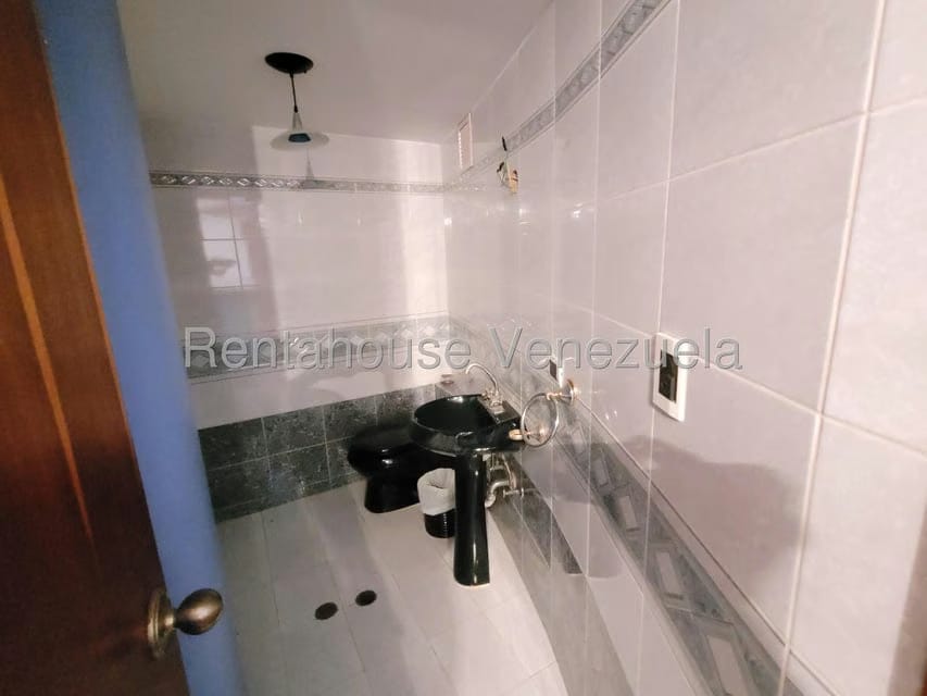 Casa (Multipes Niveles) en Venta en La Trinidad, Distrito Metropolitano - 43