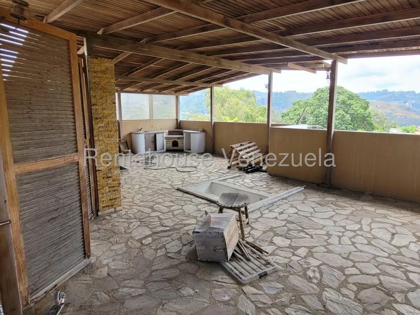 Casa (Multipes Niveles) en Venta en La Trinidad, Distrito Metropolitano - 55
