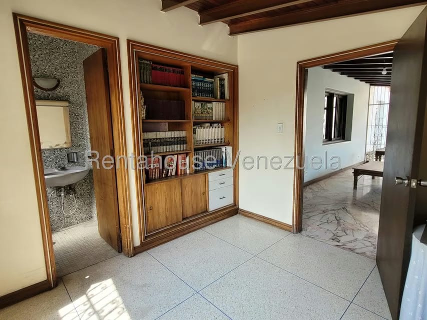 Casa (Multipes Niveles) en Venta en La Trinidad, Distrito Metropolitano - 9