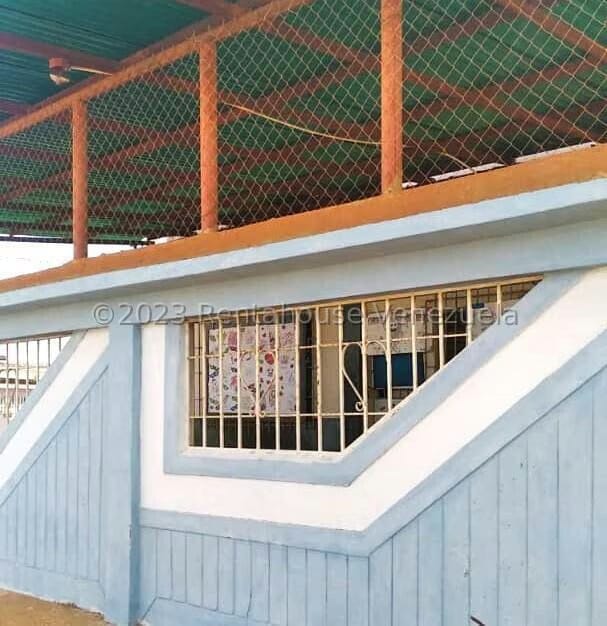 Casa (Multipes Niveles) en Venta en Avenida Marino, Anzoategui - 2