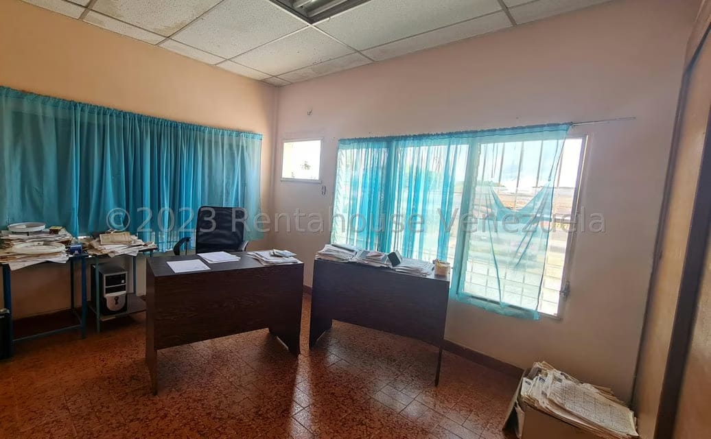 Casa (Multipes Niveles) en Venta en Avenida Marino, Anzoategui - 16