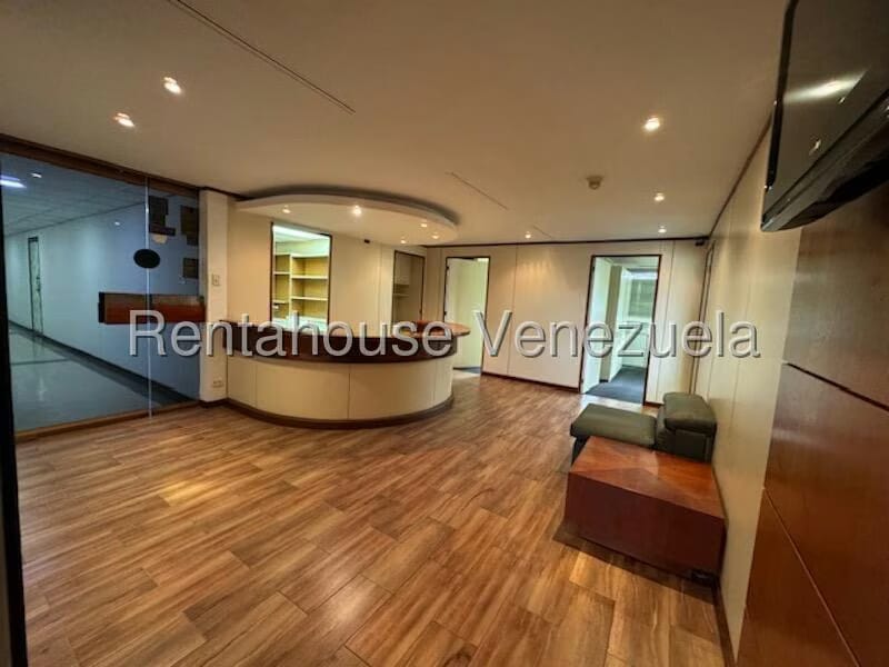Comercial (Oficina) en Alquiler en Chuao, Distrito Metropolitano - 2