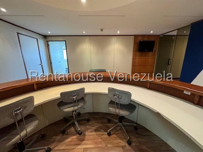 Comercial (Oficina) en Alquiler en Chuao, Distrito Metropolitano - 12