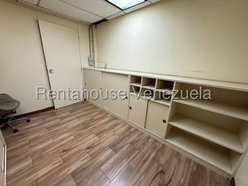 Comercial (Oficina) en Alquiler en Chuao, Distrito Metropolitano - 14