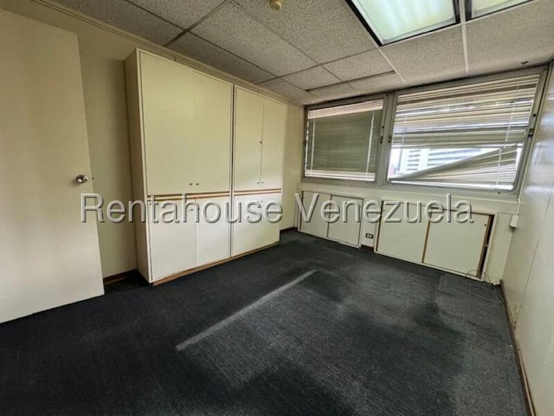 Comercial (Oficina) en Alquiler en Chuao, Distrito Metropolitano - 19