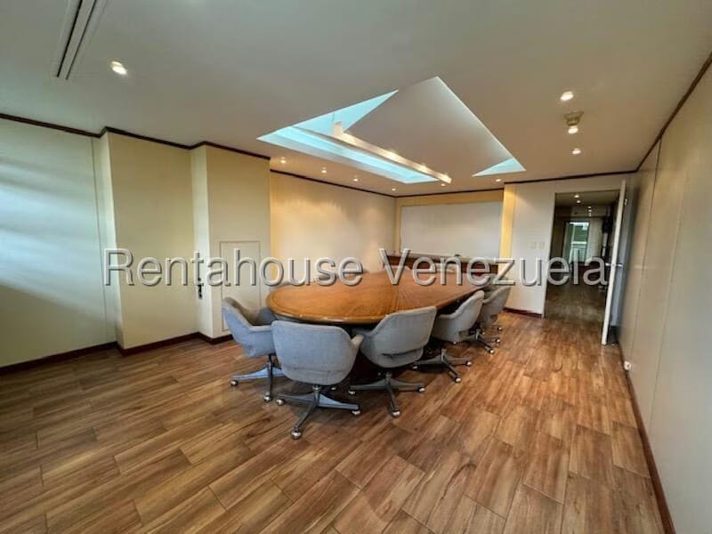 Comercial (Oficina) en Alquiler en Chuao, Distrito Metropolitano - 3
