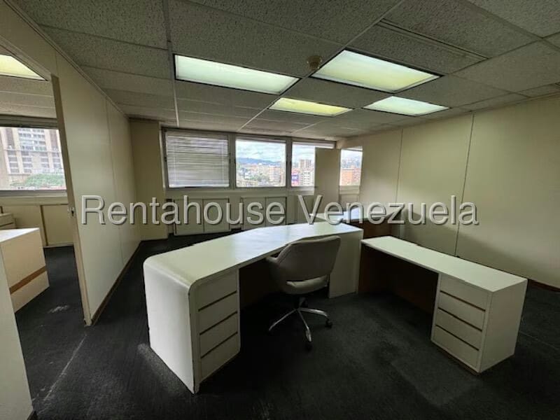 Comercial (Oficina) en Alquiler en Chuao, Distrito Metropolitano - 21