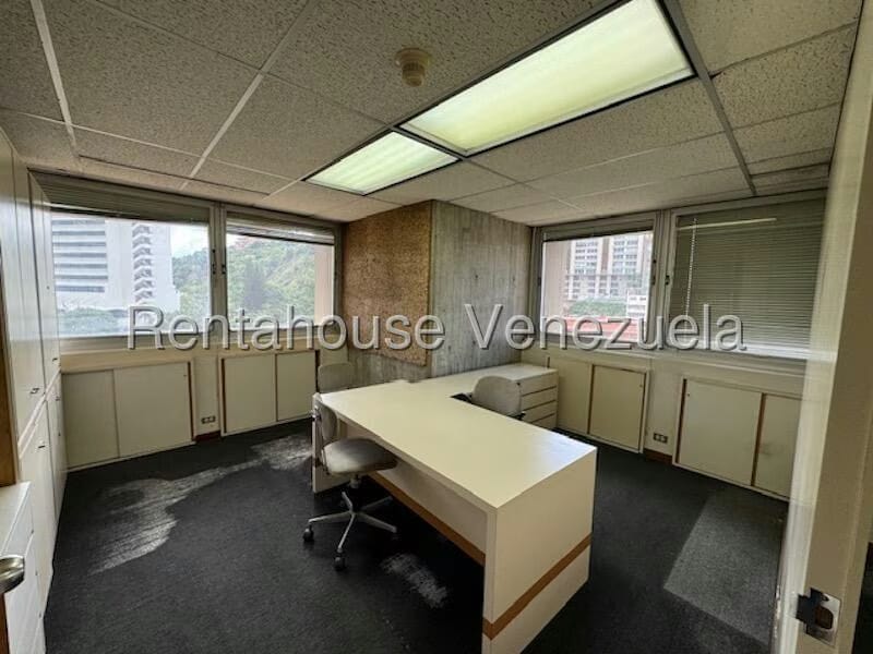 Comercial (Oficina) en Alquiler en Chuao, Distrito Metropolitano - 24
