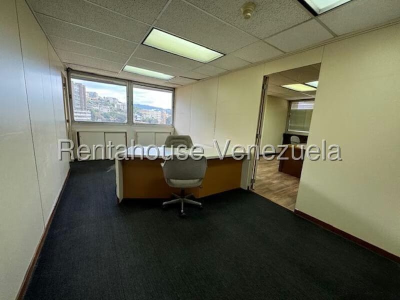 Comercial (Oficina) en Alquiler en Chuao, Distrito Metropolitano - 32
