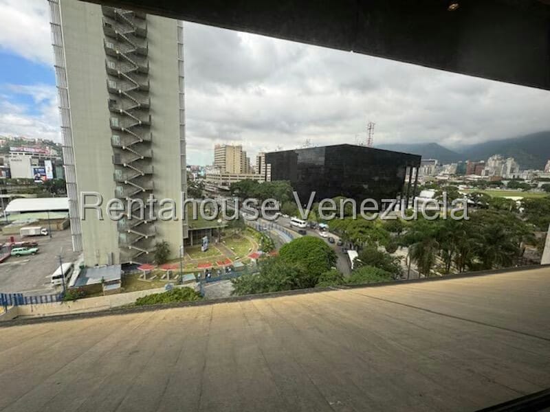 Comercial (Oficina) en Alquiler en Chuao, Distrito Metropolitano - 36