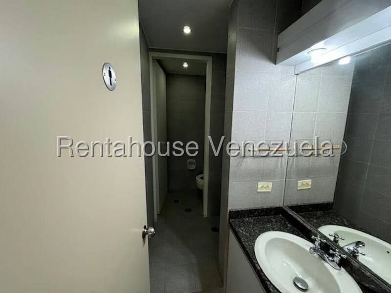 Comercial (Oficina) en Alquiler en Chuao, Distrito Metropolitano - 41
