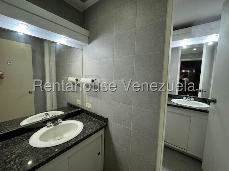 Comercial (Oficina) en Alquiler en Chuao, Distrito Metropolitano - 42