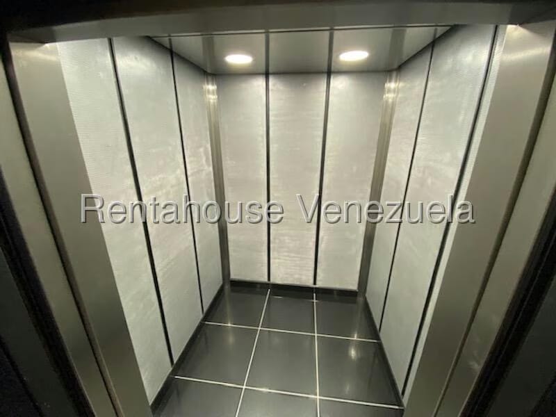 Comercial (Oficina) en Alquiler en Chuao, Distrito Metropolitano - 52