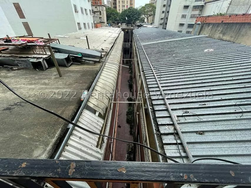 Comercial (Edificio) en Venta en Quinta Crespo, Distrito Metropolitano - 11