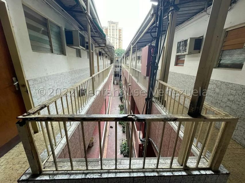 Comercial (Edificio) en Venta en Quinta Crespo, Distrito Metropolitano - 14