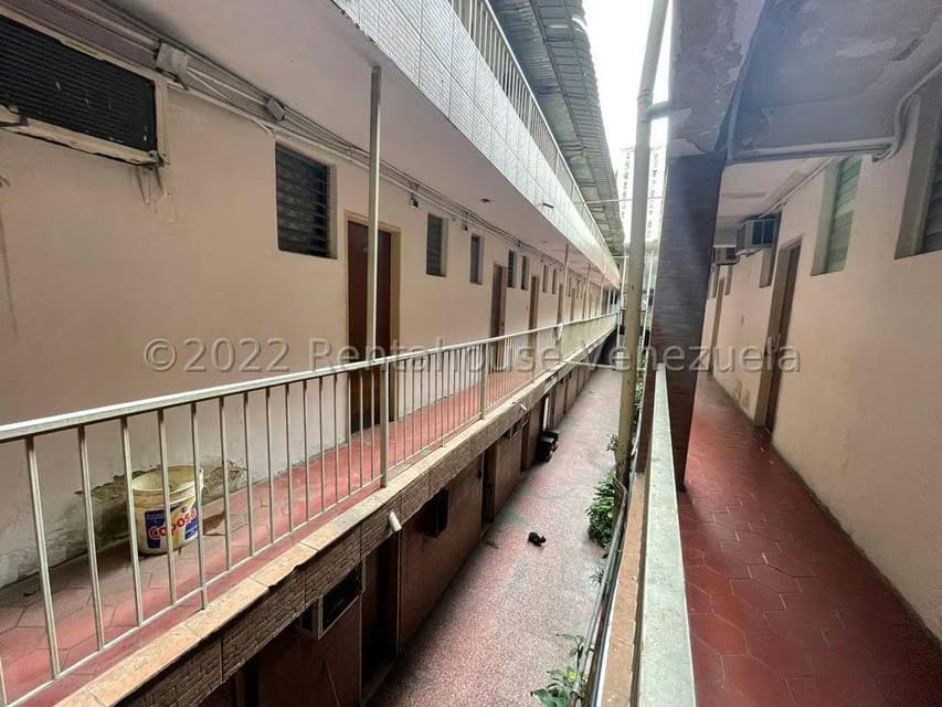 Comercial (Edificio) en Venta en Quinta Crespo, Distrito Metropolitano - 18