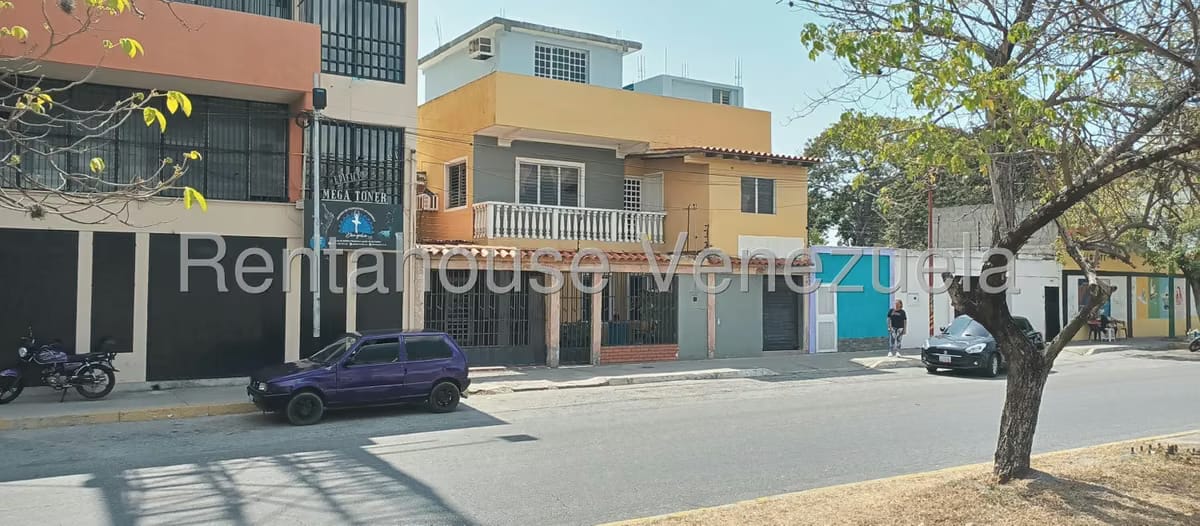 Casa (Multipes Niveles) en Venta en Centro, Lara - 4