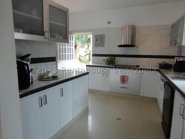 Casa (Multipes Niveles) en Venta en Charallavito, Distrito Metropolitano - 24