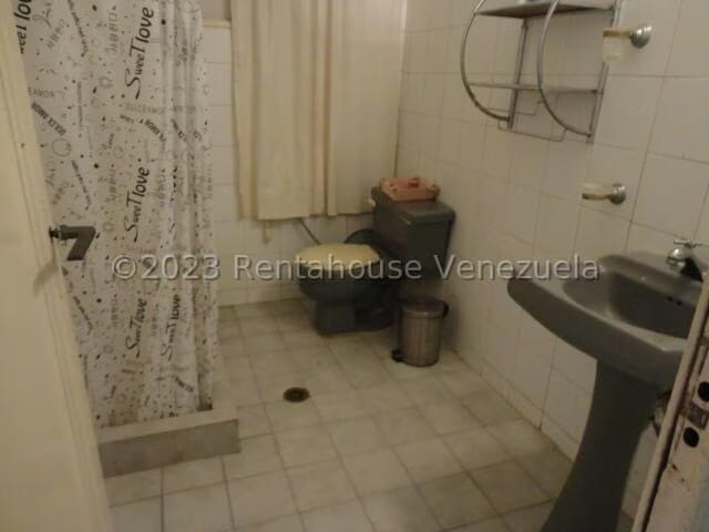 Casa (Multipes Niveles) en Venta en Charallavito, Distrito Metropolitano - 27