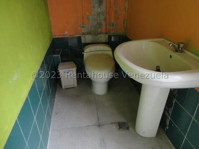 Casa (Multipes Niveles) en Venta en Charallavito, Distrito Metropolitano - 31