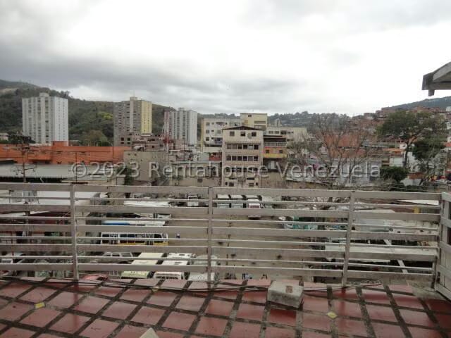Casa (Multipes Niveles) en Venta en Charallavito, Distrito Metropolitano - 33
