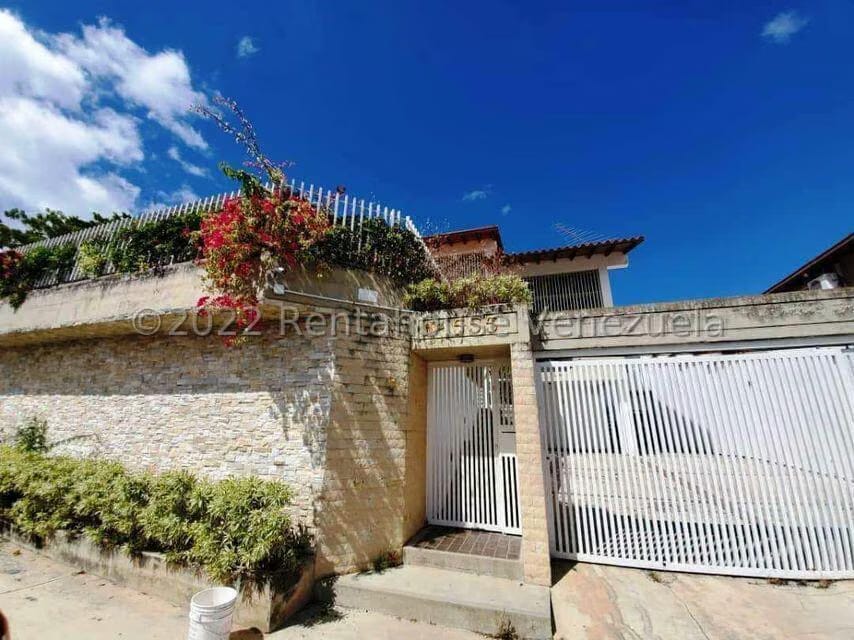 CASA EN VENTA SELENE MARIN – MLS#23-26932