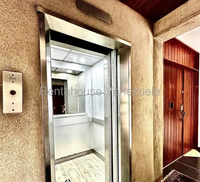 Comercial (Edificio) en Venta en Las Mercedes, Distrito Metropolitano - 17