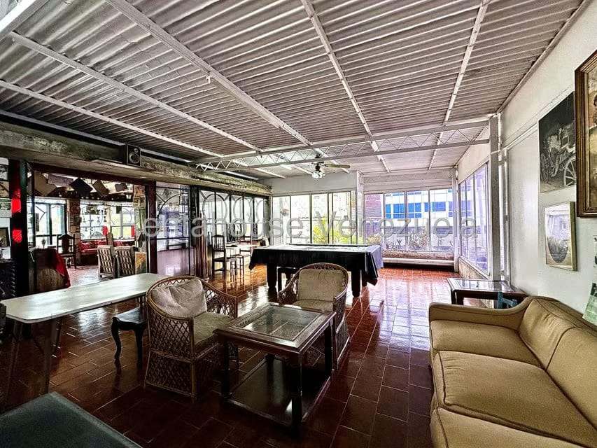 Comercial (Edificio) en Venta en Las Mercedes, Distrito Metropolitano - 75
