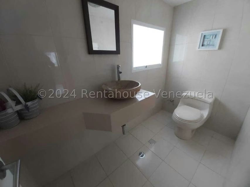 Casa (Duplex) en Venta en Sorocaima, Distrito Metropolitano - 13