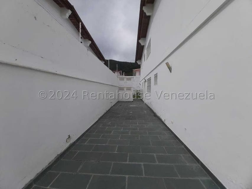 Casa (Duplex) en Venta en Sorocaima, Distrito Metropolitano - 3
