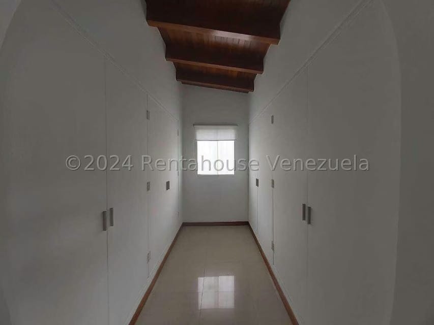 Casa (Duplex) en Venta en Sorocaima, Distrito Metropolitano - 23