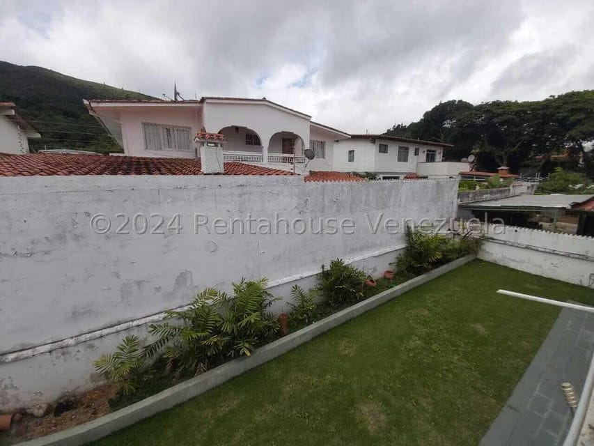 Casa (Duplex) en Venta en Sorocaima, Distrito Metropolitano - 25