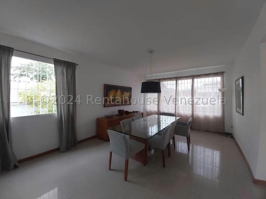 Casa (Duplex) en Venta en Sorocaima, Distrito Metropolitano - 4