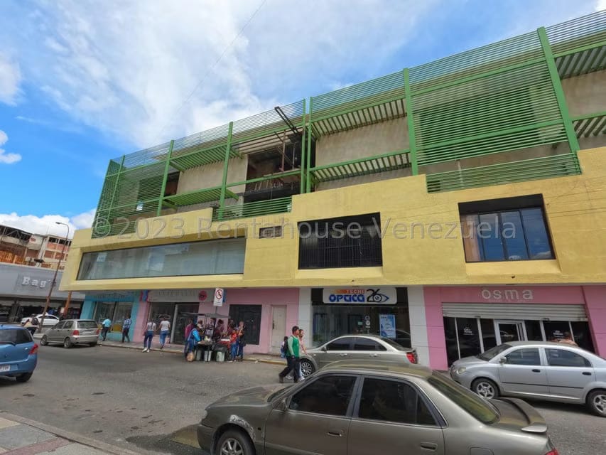 Comercial (Local Comercial) en Venta en Centro, Lara - 2