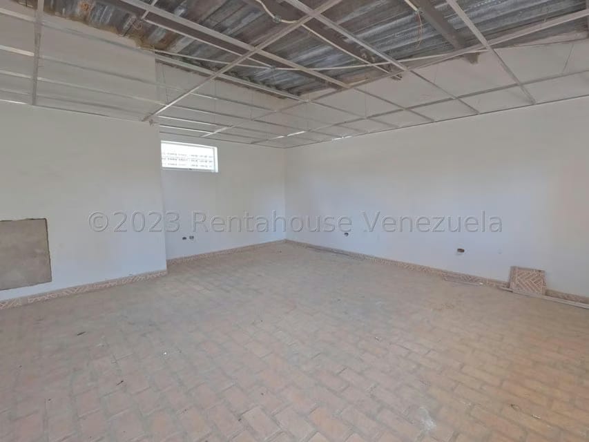 Comercial (Local Comercial) en Venta en Centro, Lara - 28
