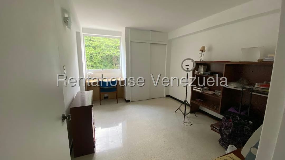 Apartamento (1 Nivel) en Alquiler en Caurimare, Distrito Metropolitano - 13