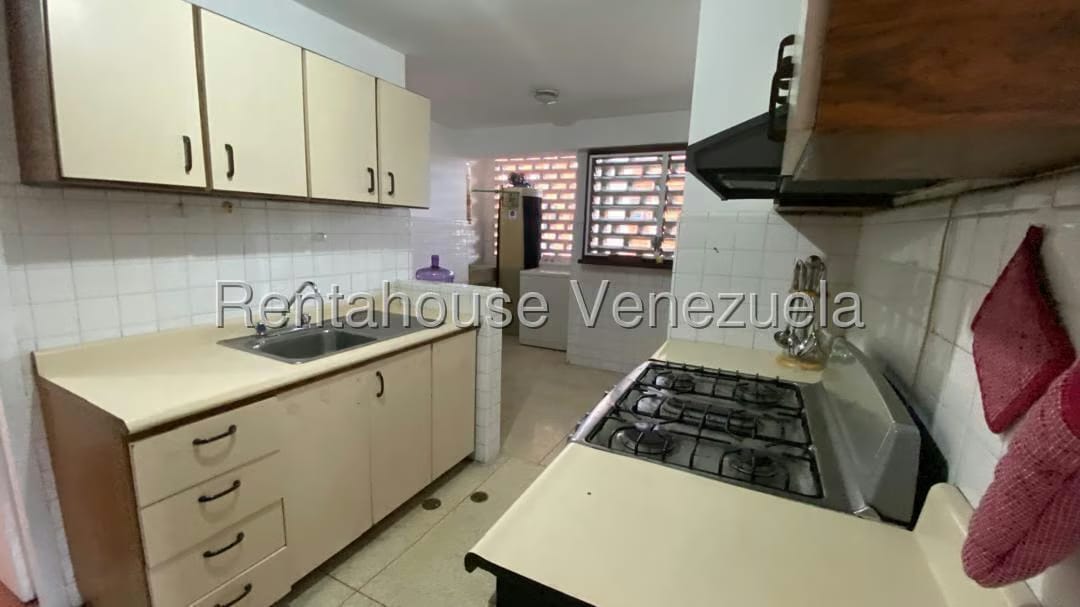 Apartamento (1 Nivel) en Alquiler en Caurimare, Distrito Metropolitano - 16