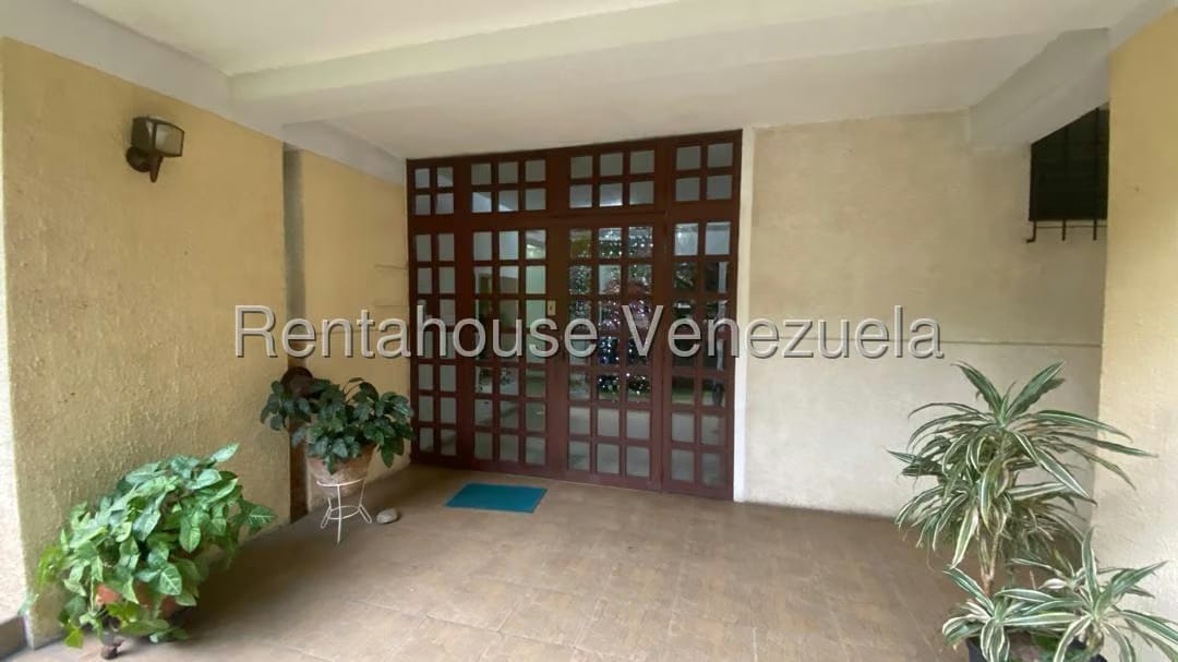 Apartamento (1 Nivel) en Alquiler en Caurimare, Distrito Metropolitano - 3
